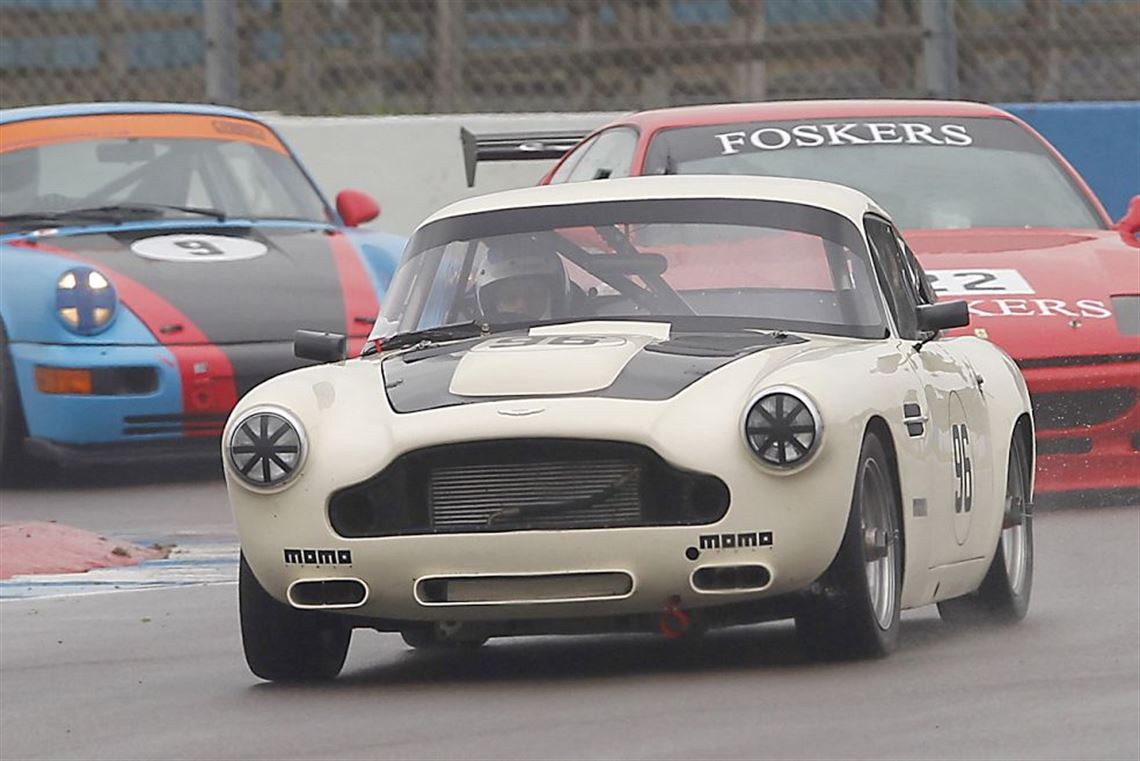 Front racing Front racing