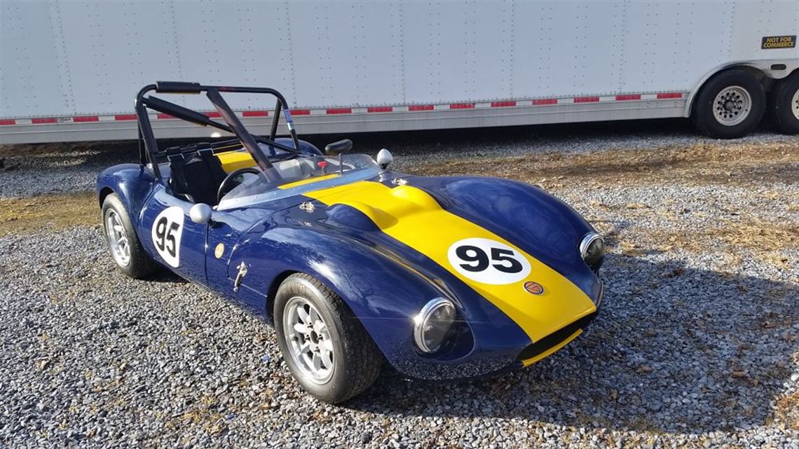 Front quart Front quart