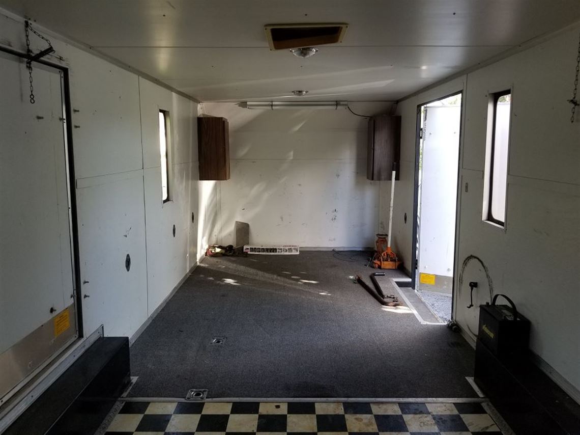 race-cars.com - 24' PURSUIT ENCLOSED RACE CAR TRAILER- MID-LINE RACE ...