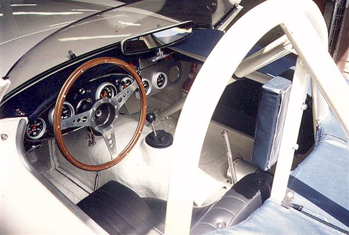 1960-austin-healy-mk1-3000-bt7-race-car
