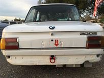 1974-bmw-2002-b-sedan-race-vara-california