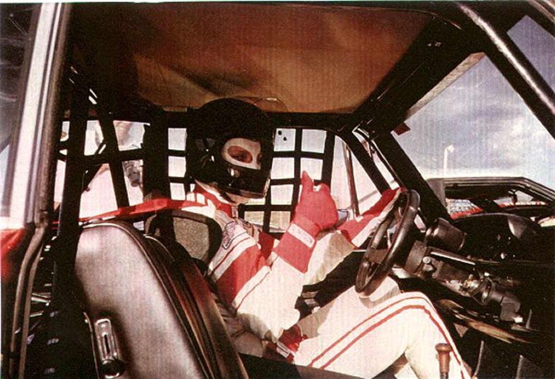 1973-bmw-2002tii-production-racer