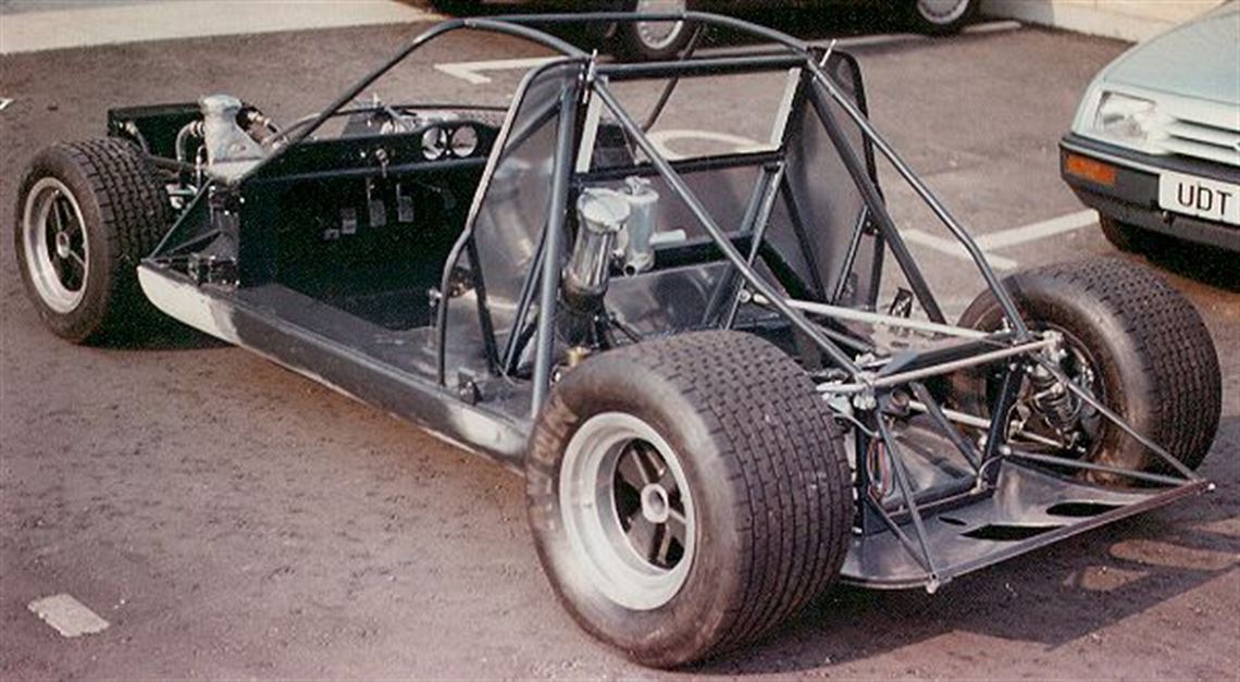 1967-chevron-b6-gt