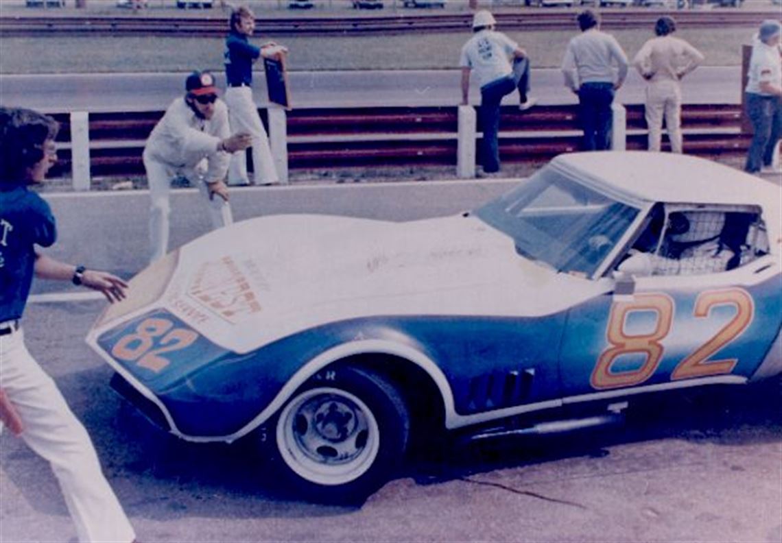 1969-chevy-corvette-l-88-imsa-camel-gto-race