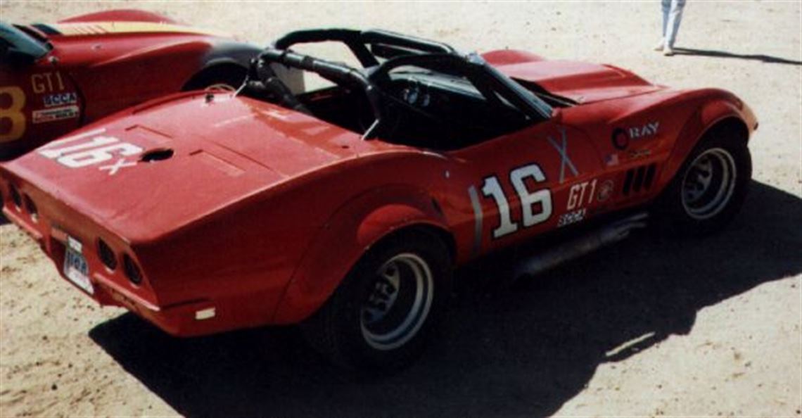 1969-chevy-corvette-convertible-b-production