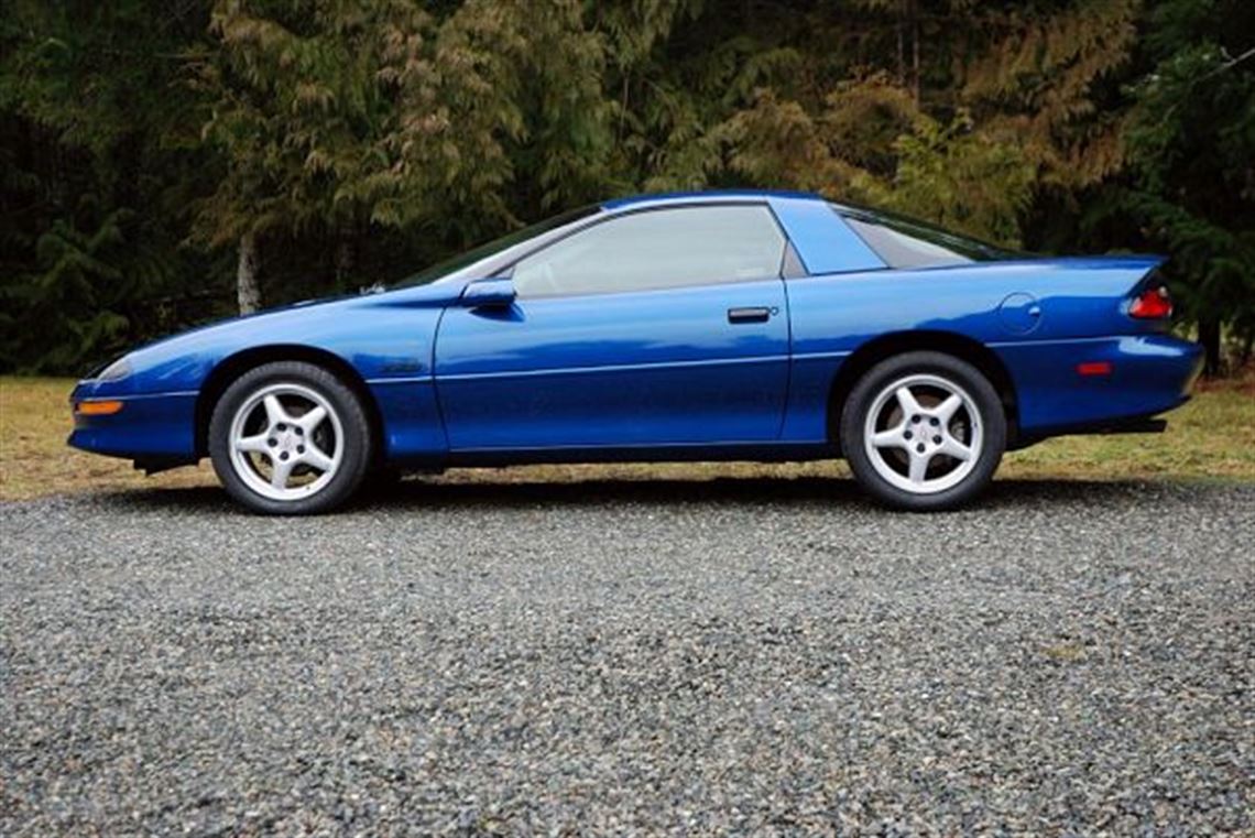 1995-chevy-camaro-z28-1le
