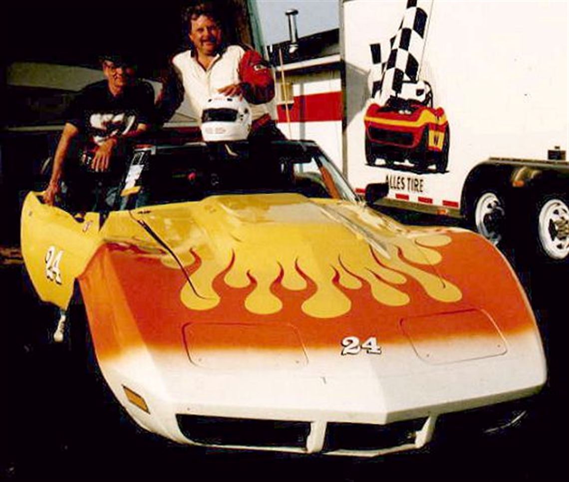 1969-chevrolet-corvette-historic-race-car
