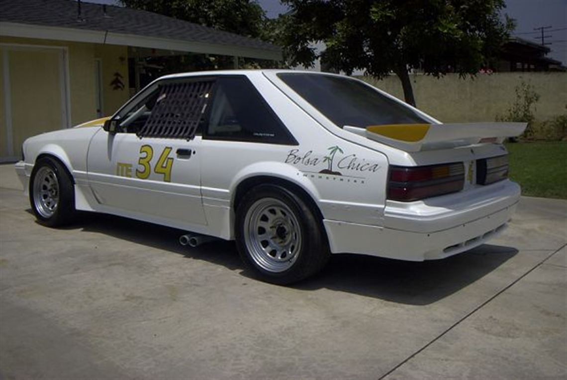 1987-ford-mustang-gt-race-car