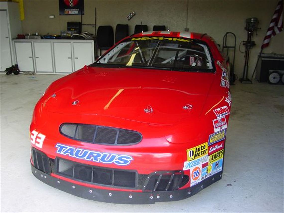 race-cars.com - 1999 Ford Taurus ARCA Race Car