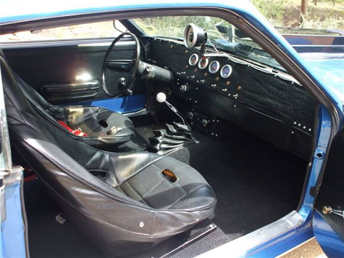 1970-ford-mustang-fastback-race-ready