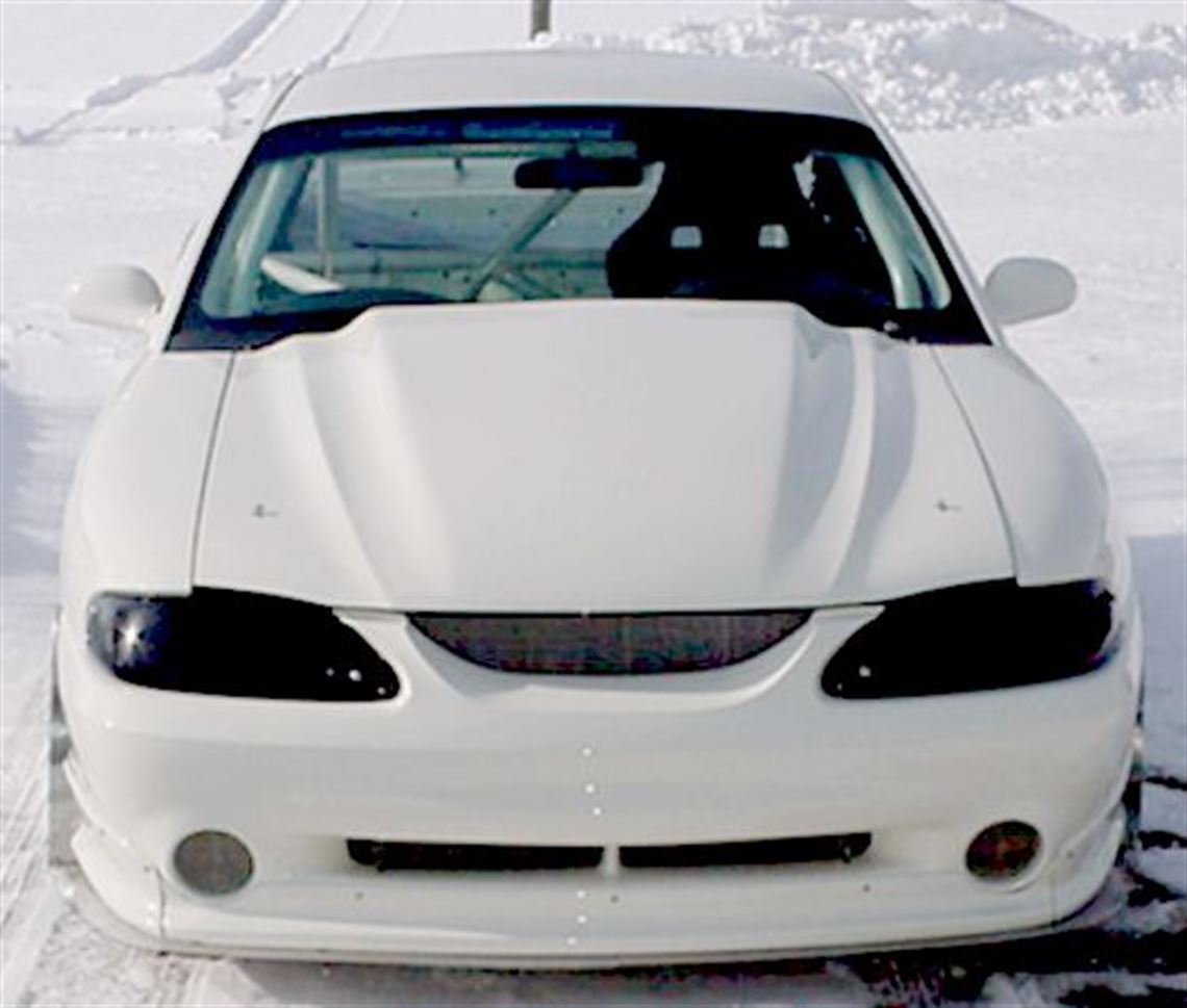 2000-world-challange-mustang-cobra