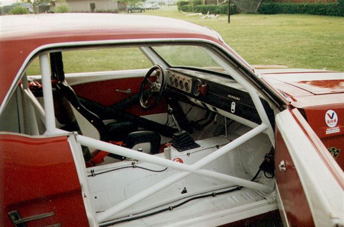 1966-ford-mustang-racecar