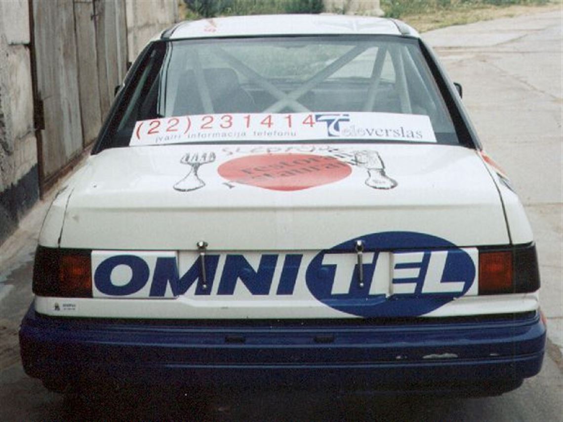 1991-ford-sierra-cosworth-4x4-dtt