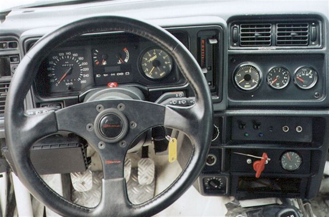 1991-ford-sierra-cosworth-4x4-dtt