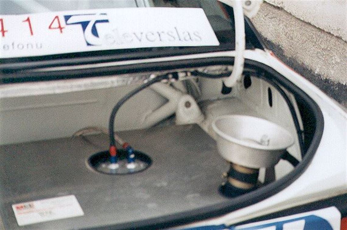 1991-ford-sierra-cosworth-4x4-dtt