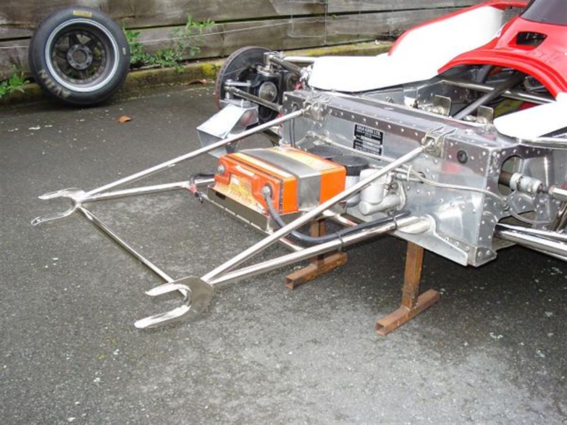 1976-lola-t332c