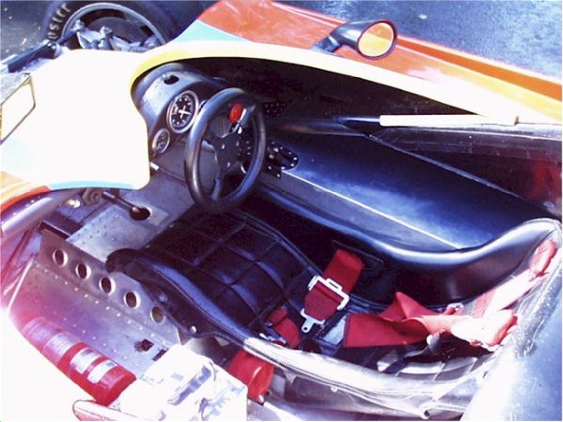 1982-lola-592s-sports-2000