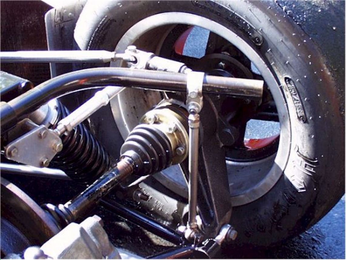 1982-lola-592s-sports-2000