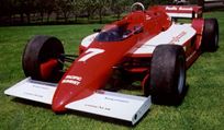 1985-lola-t900-indy-car-roller