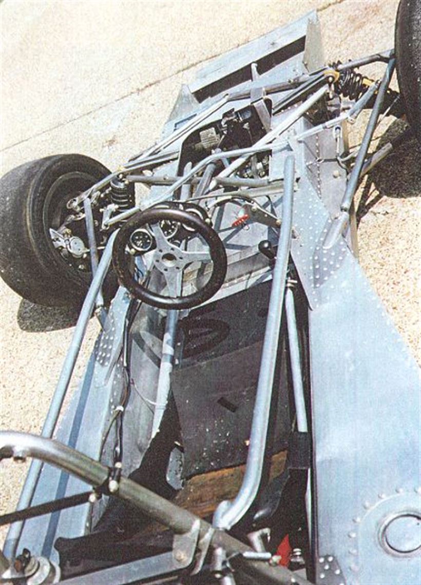 1972-lola-242-formula-atlantic-roller-chassis
