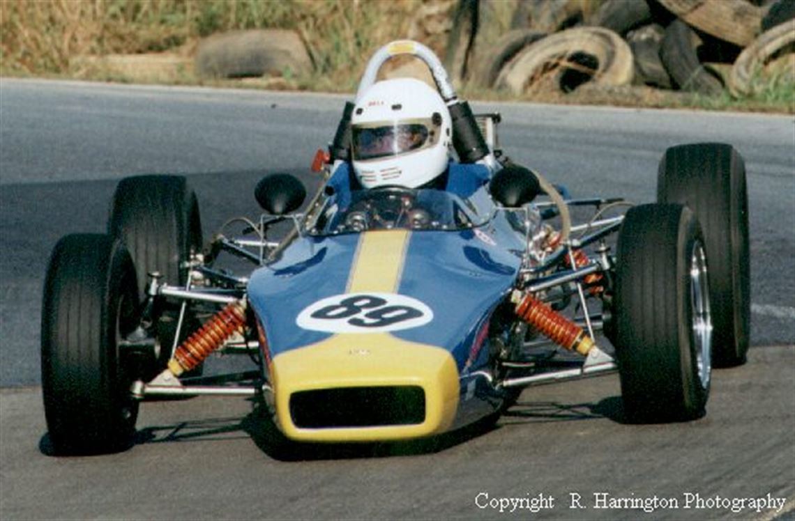 lola-t-200-formula-ford