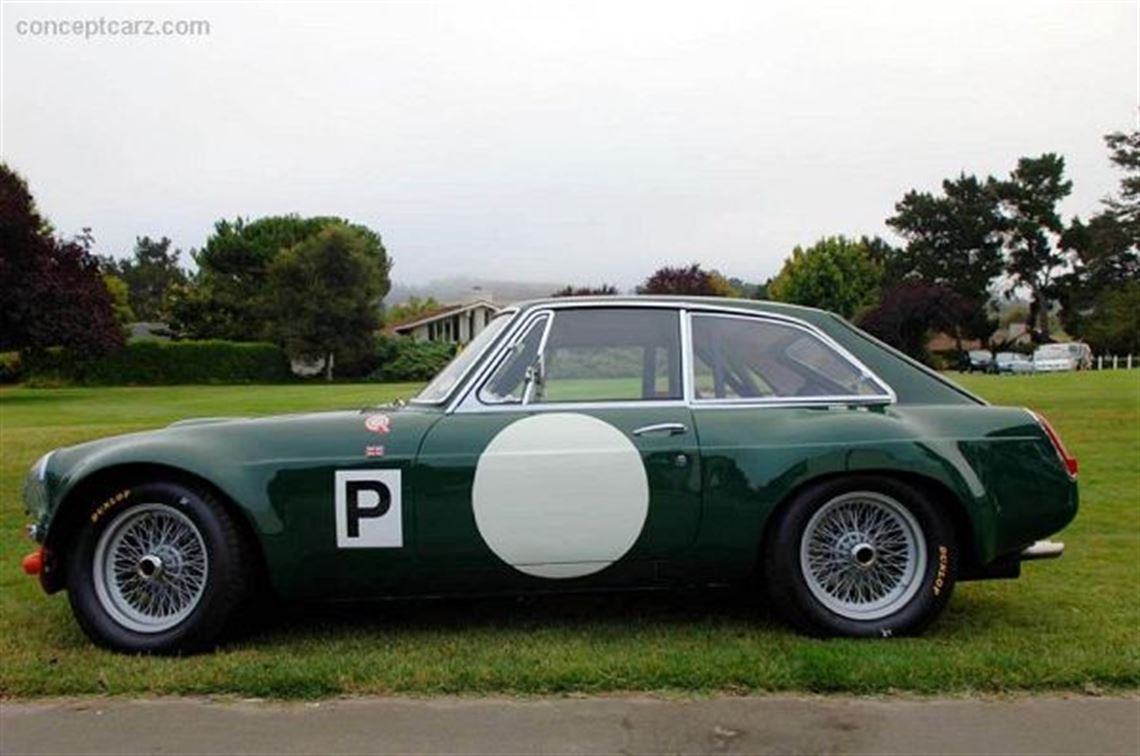 race-cars.com - 1970 MG MGB GTS SEBRING WORKS REPLICA
