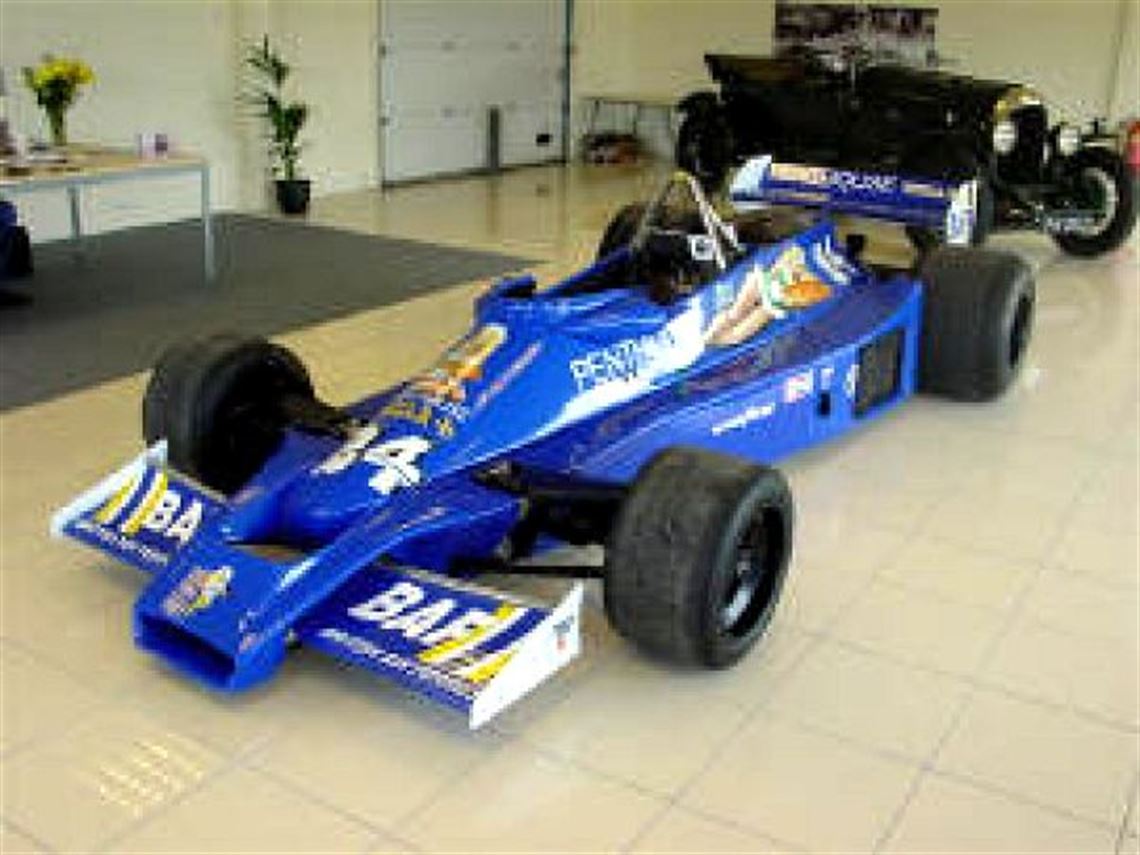 race-cars.com - 1977 Hesketh 308E F1 Grand Prix Car ex Rupert Keegan