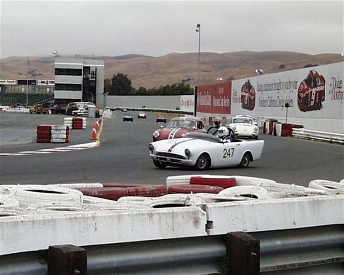 race-cars.com - 1960 Rootes, Sunbeam Alpine