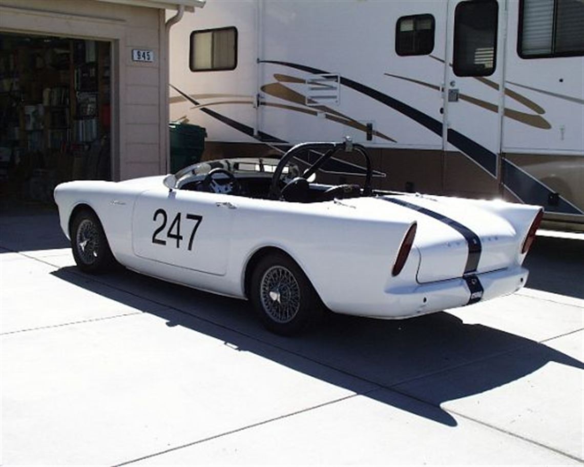 race-cars.com - 1960 Rootes, Sunbeam Alpine