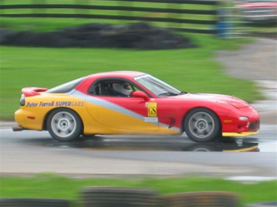 race-cars.com - 1993 Mazda RX-7 R1