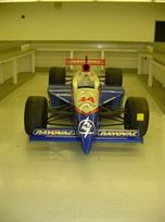 2002-dallara-ir2-running-race-car