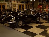 1967-jaguar-series-one-e-type-fixed-head
