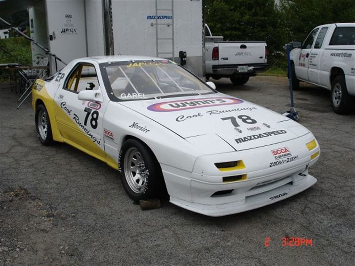 race-cars.com - 1986 Mazda RX-7
