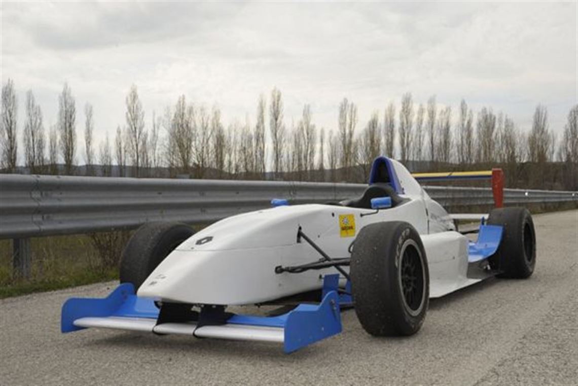 2006-tatuus-formula-renault-2000