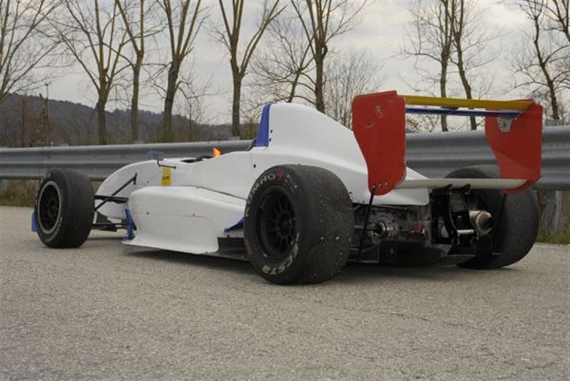 2006-tatuus-formula-renault-2000