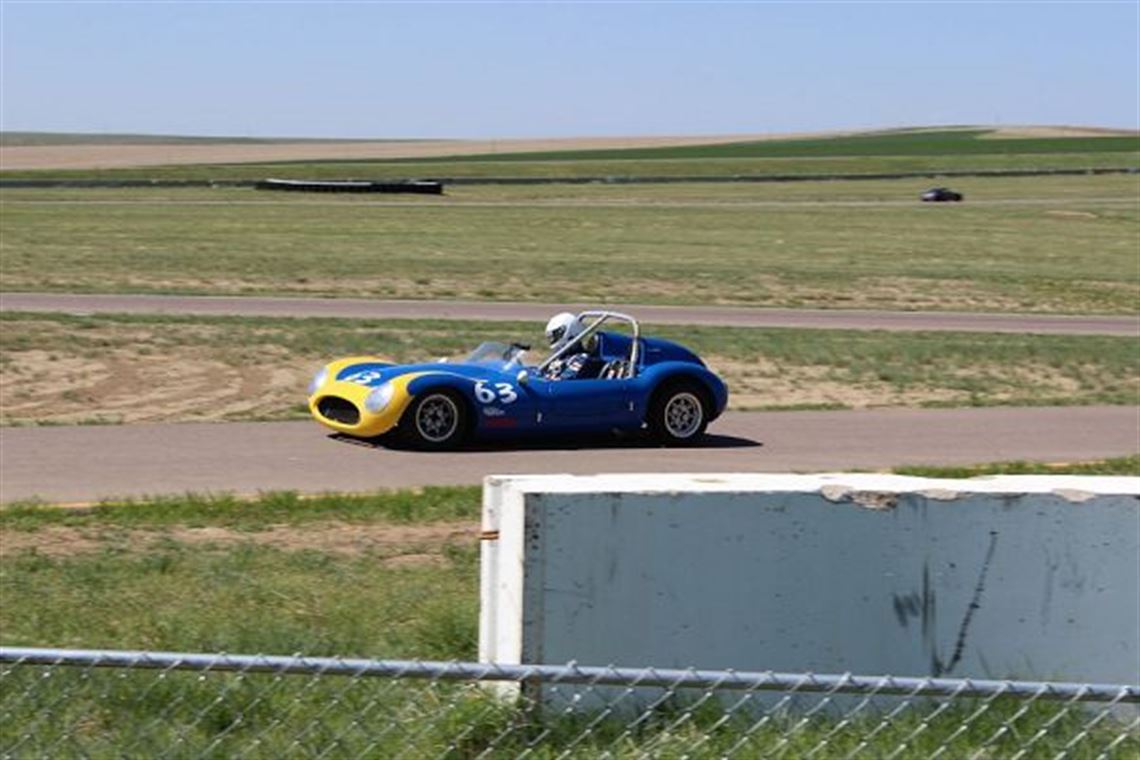 race-cars.com - 1963 Falcon Shells Competition lll