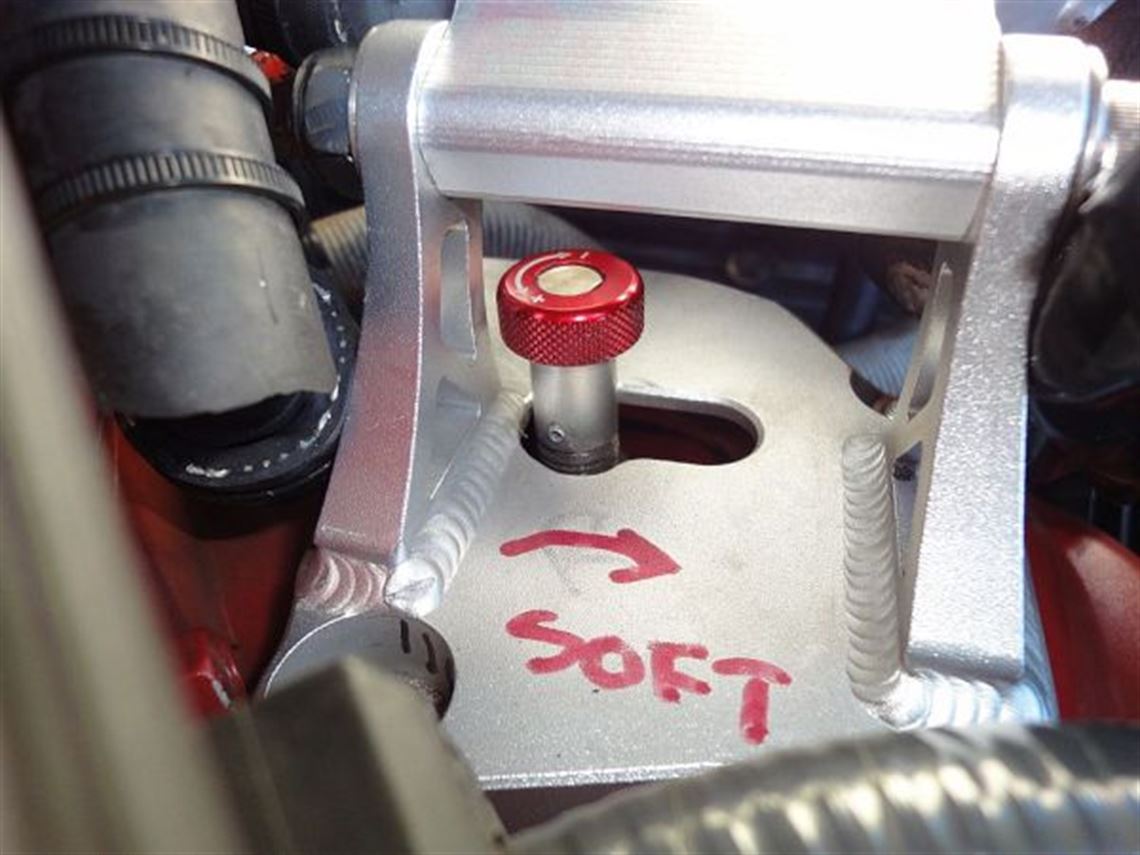 2009-nissan-gt-r-premium-edition