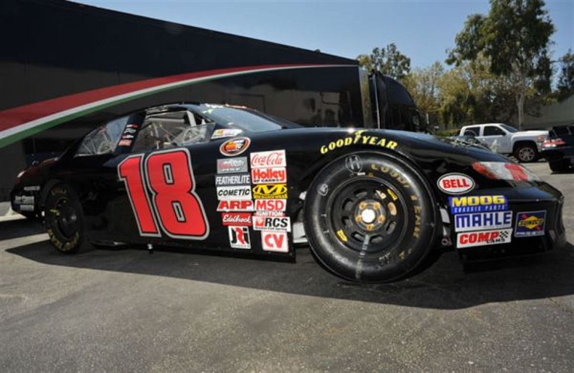 2005-rick-hendrick-engineering-road-race-nasc