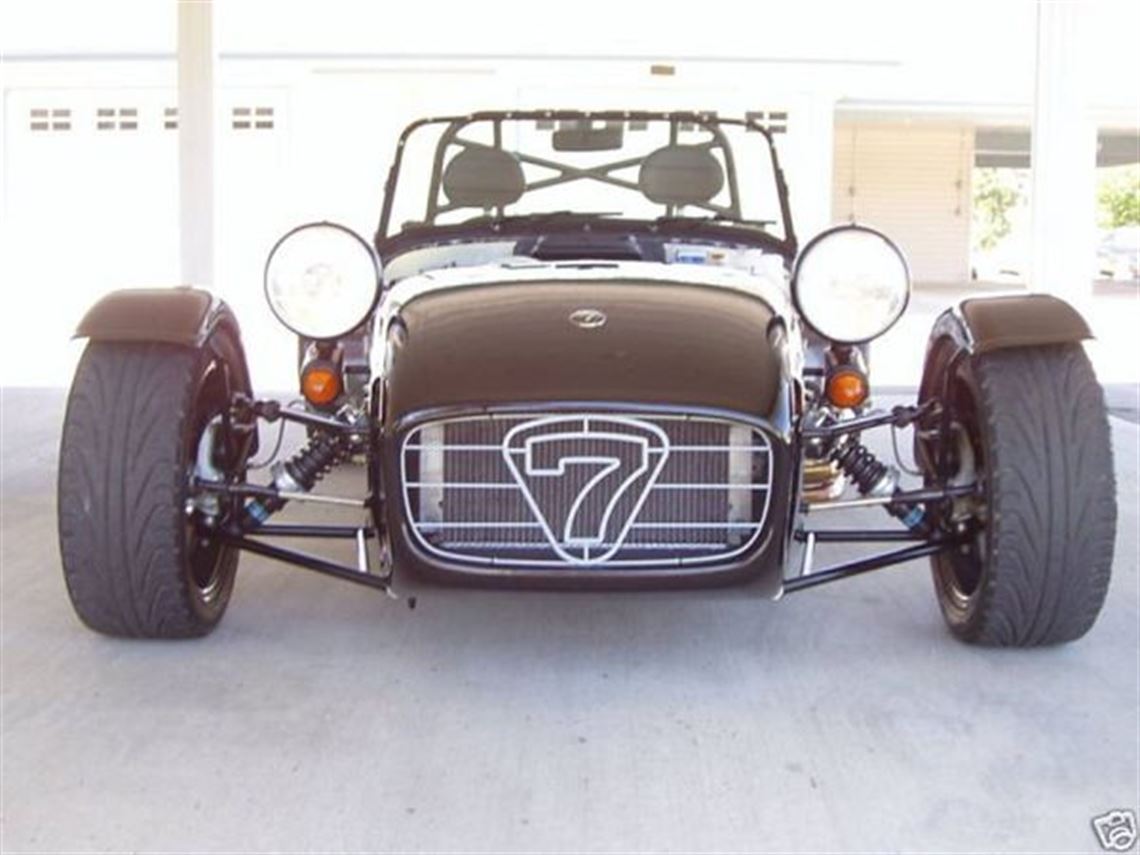 2007-caterham-sv-super-7-hayabusa-1400-vader