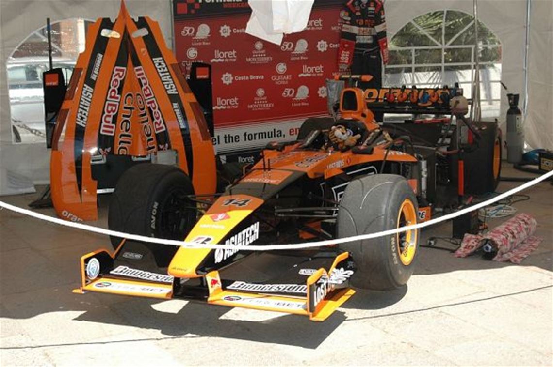 2000-arrows-a21-complete-and-race-ready