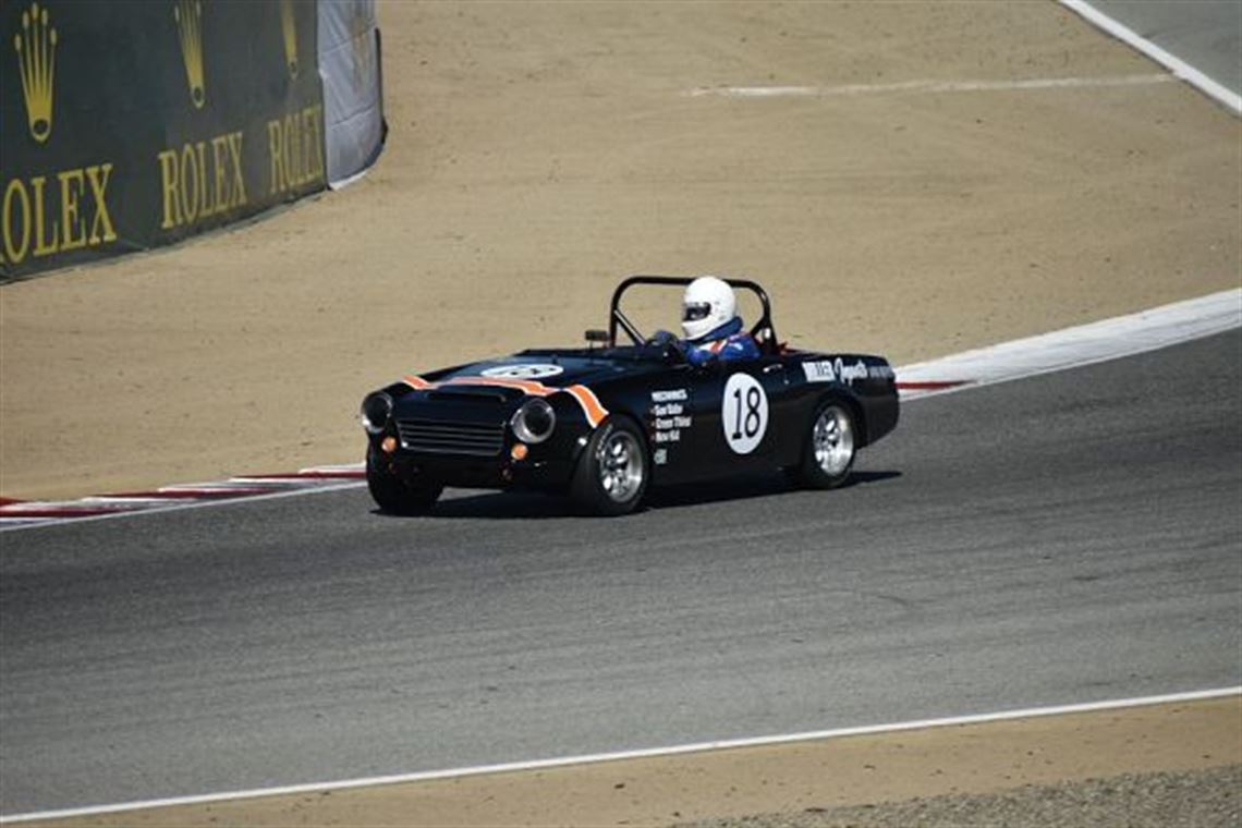 1967-datsun-2000-roadster