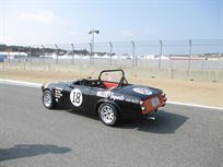 1967-datsun-2000-roadster