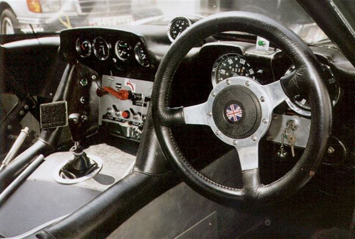 1965-marcos-gt-1800-race-car