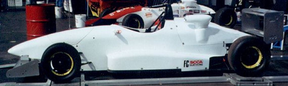 1997-tatuus-rc-f2000