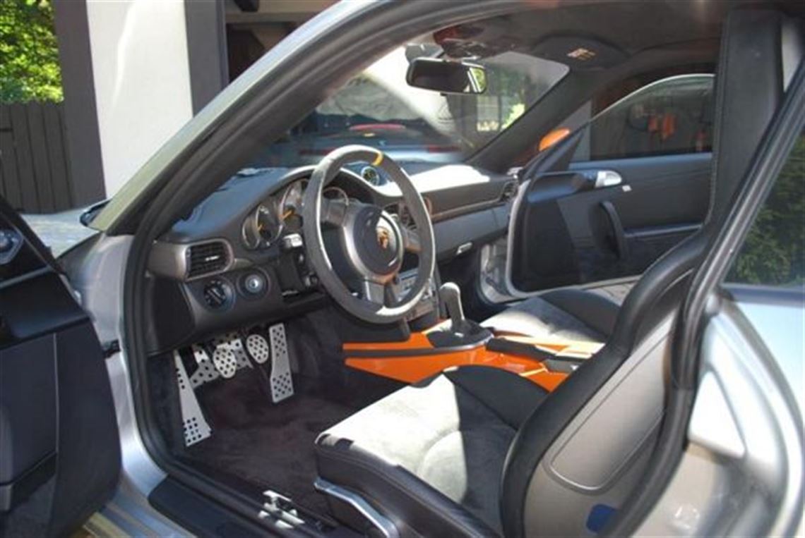 2007-porsche-911-gt3-rs