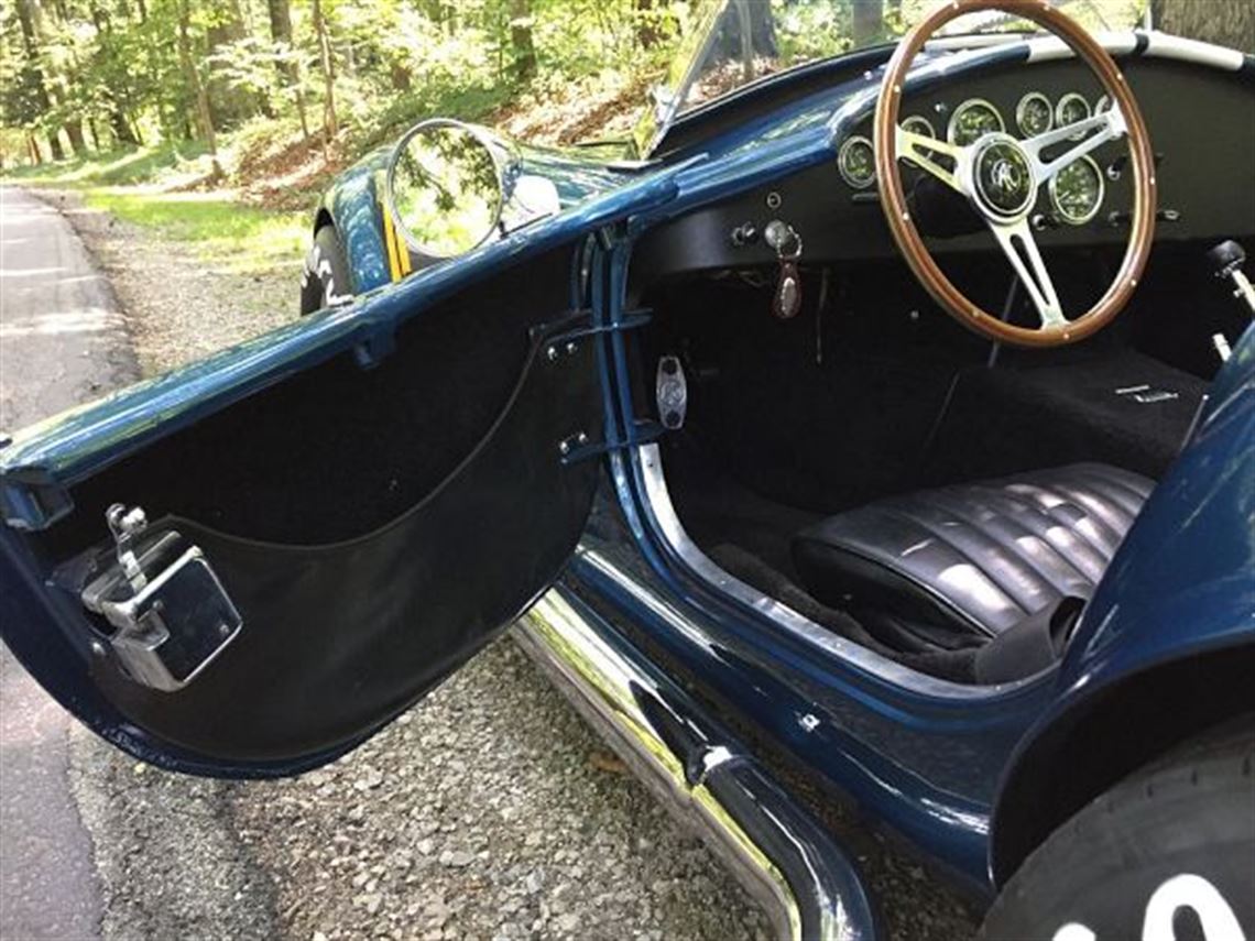 1965-shelby-cobra-427sc-turn-key