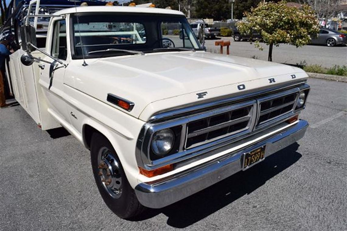 1974-ford-f350-custom-slant-back-hauler