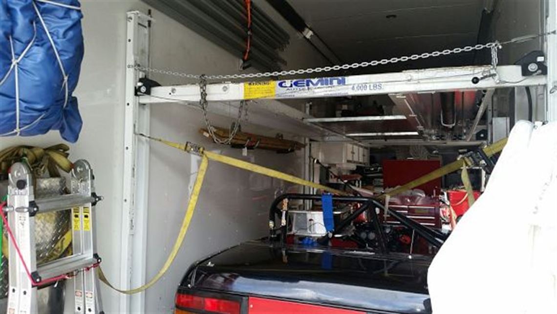 2008-united-gooseneck-stacker