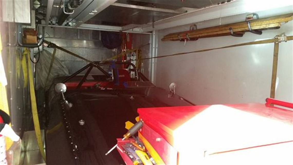 2008-united-gooseneck-stacker