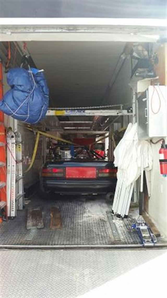 2008-united-gooseneck-stacker